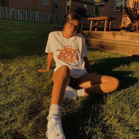 Meet your Posher, Izzy - Picture 1 of 1